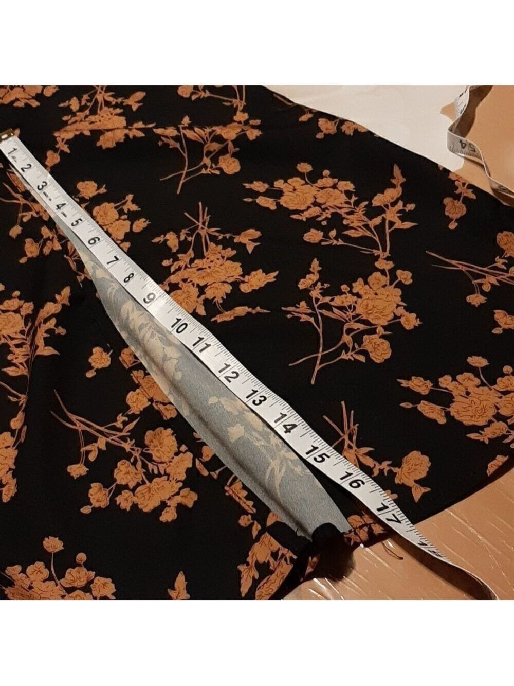 Casual Women Floral Print With Front Slip Skirt NWOT Size S - Picture 11 of 13